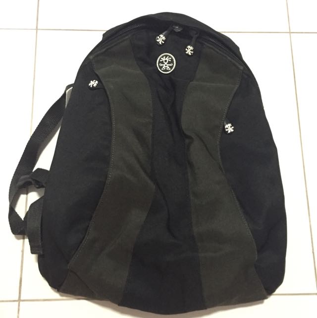 Crumpler The YeeRoss Backpack, Men's Fashion, Bags, Backpacks on Carousell