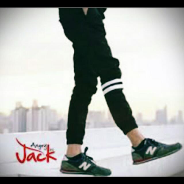 Jogger Pants Stripe Olshop Fashion Olshop Pria Di Carousell Kini celana jogger pun sudah diproduksi dengan berbagai bahan. jogger pants stripe