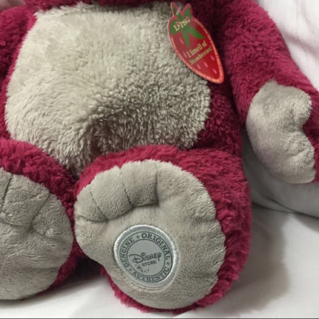 美國帶回disney Store 迪士尼正版熊抱哥絨毛玩偶有草莓味唷 玩具在旋轉拍賣