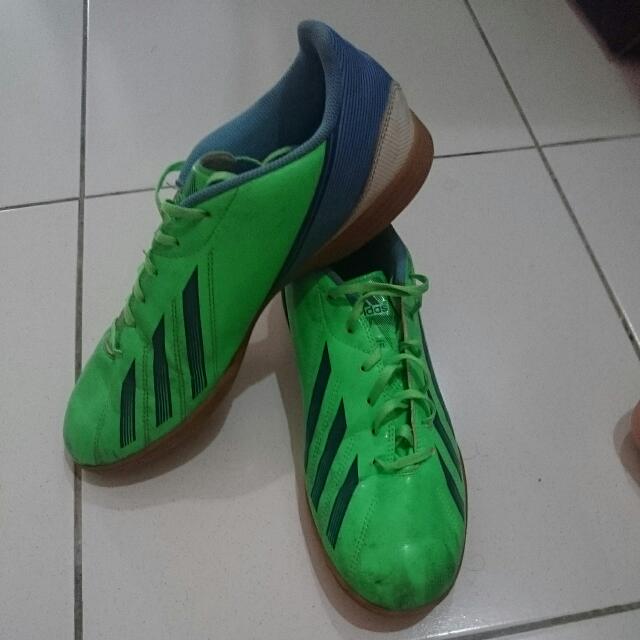 Adidas F50 Indoor Soccer Shoes, Sports on Carousell
