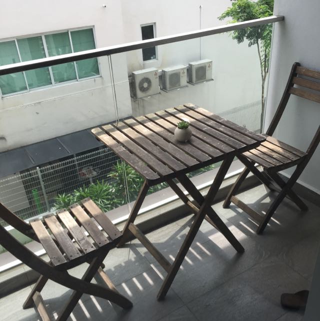 Second hand outdoor table and chairs cheap