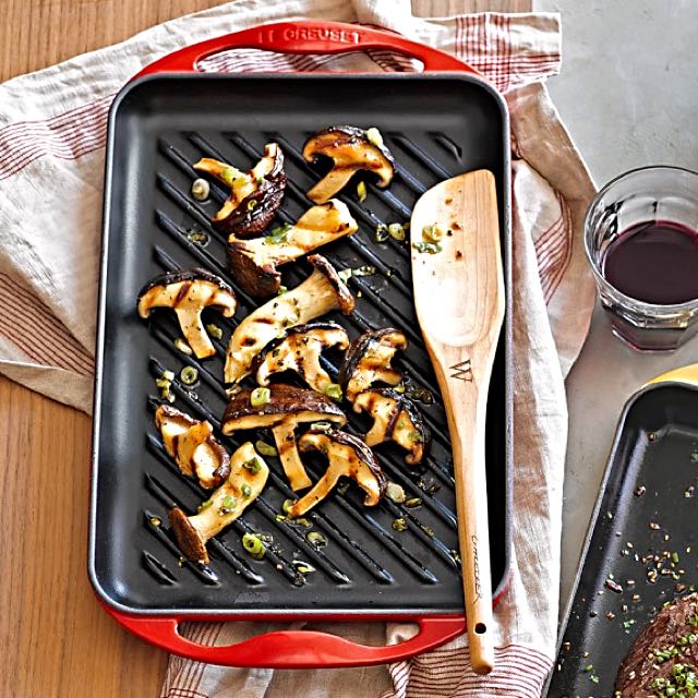 Le creuset skinny griddle new arrivals