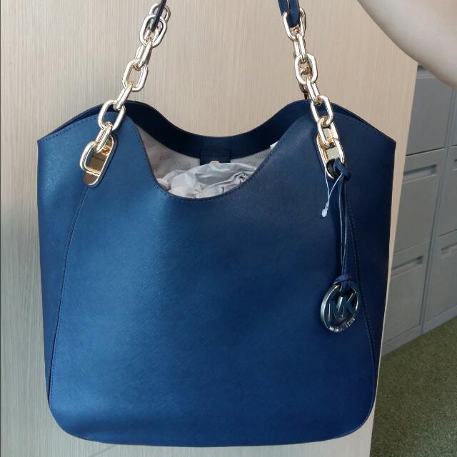 Michael Kors BRAND NEW AUTHENTIC Bought From US in 2015. Lilly