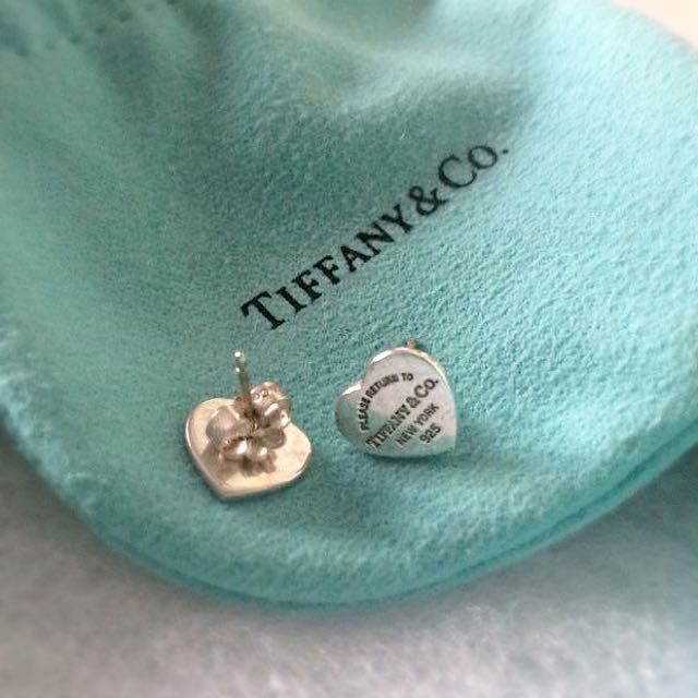 tiffany mini heart tag earrings