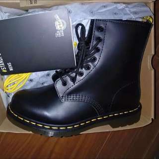 全新正品Dr.marten 馬丁鞋 8孔 1460 代購