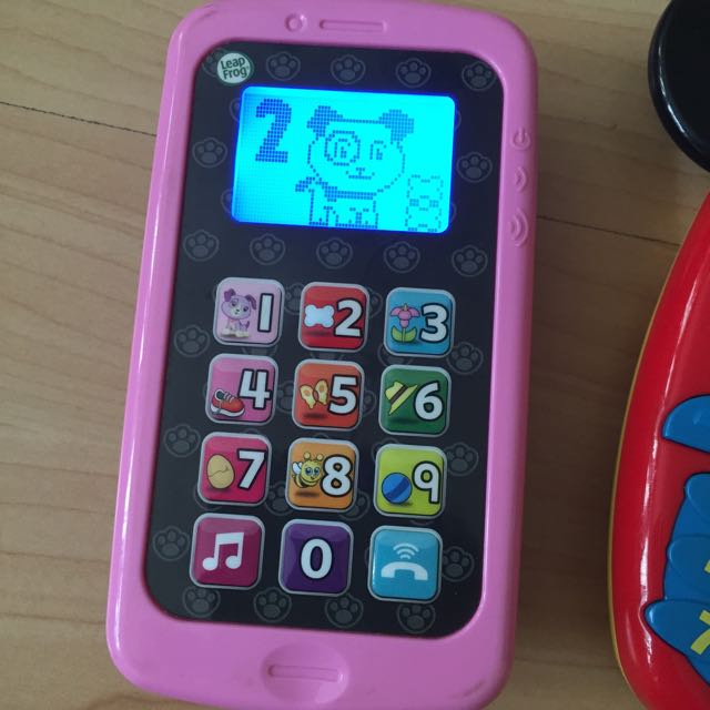 Leapfrog Chat and Count Smart Phone Plus Mickey Mouse Phone, Hobbies