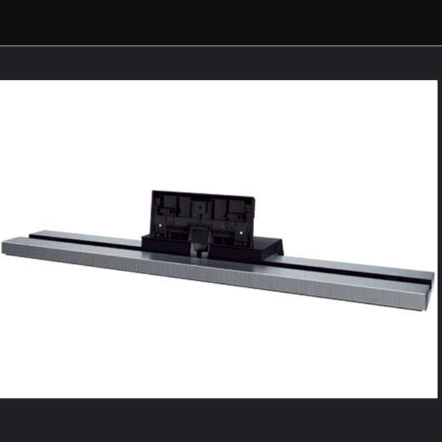 Sony Bravia 46" TV HX85. Sony TV Stand SUB463S w Speaker