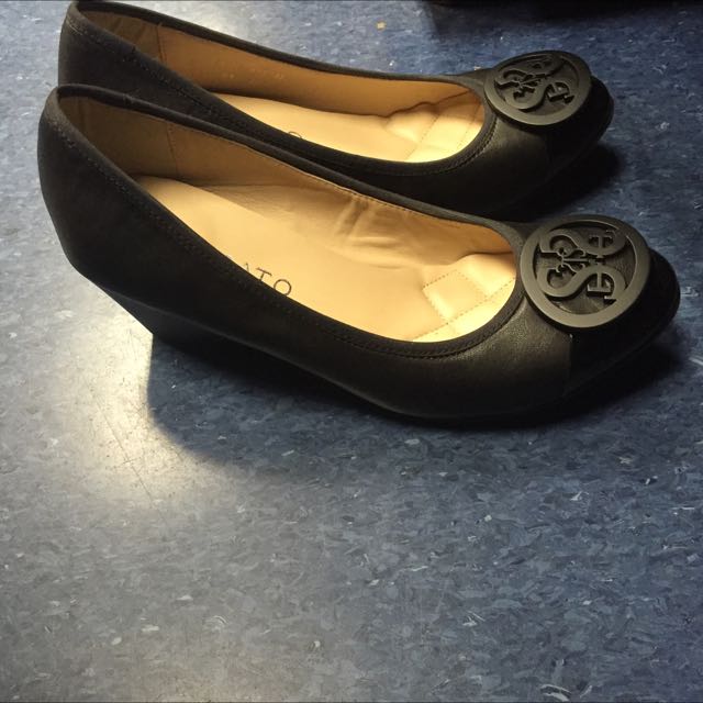 staccato shoes wiki