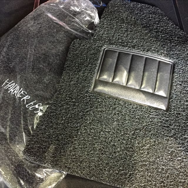 Toyota Harrier 2015 Model 3m Floor Mats Full Sets For Sell Car