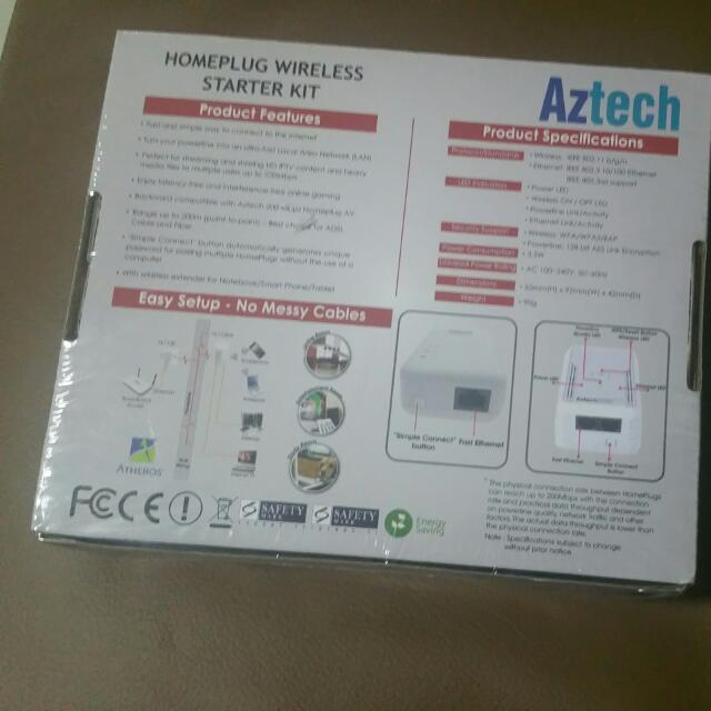 Wireless Extender (Category: Cables & Adaptors) located in Singapore. Submitted by yshon1 (Listing ID 42809722, Image 2). Description: White colour(brand new)Unpack .