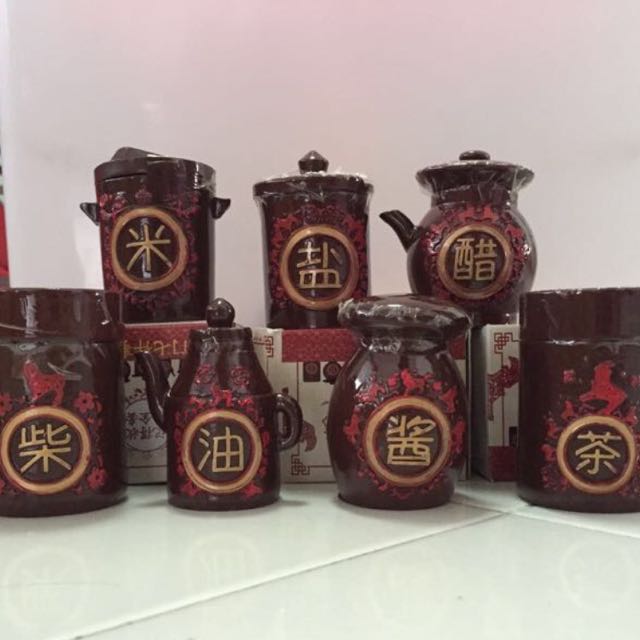 柴米油盐酱醋茶 全套摆设品 Furniture Home Living Furniture Bed Frames Mattresses On Carousell