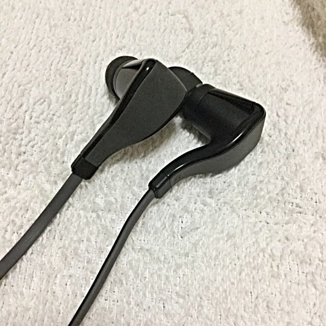 Plantronics BackBeat Go 2 (Black), Sports Equipment, Exercise & Fitness