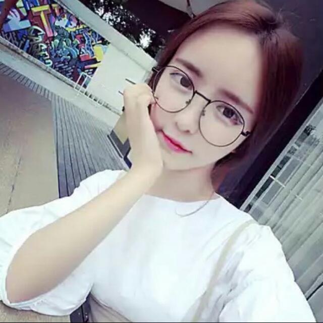 Bn Instock Ulzzang Black Wire Frame Glasses Women S Fashion On Bn Instock Ulzzang Black Wire Frame Glasses Women S Fashion On Carou