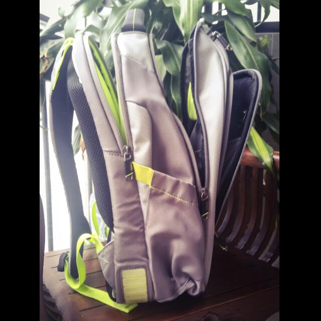 Samsonite Viz Air Laptop Backpack, Everything Else on Carousell