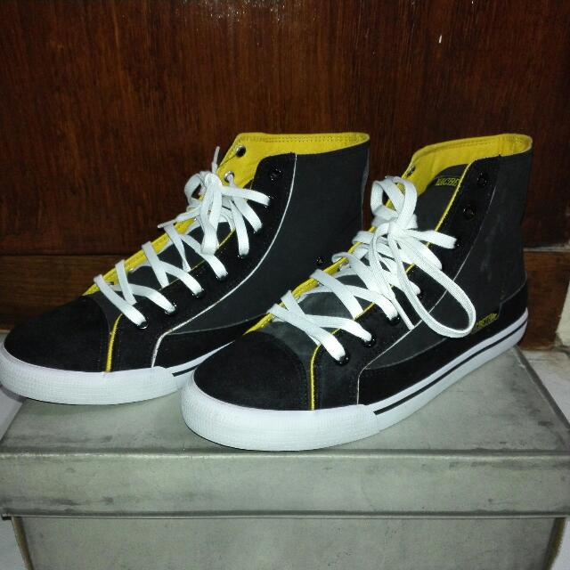 Sepatu Macbeth Original Fesyen Pria Di Carousell