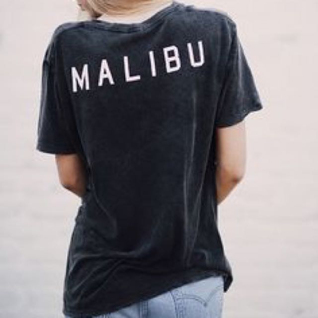 Brandy Melville Malibu Top Women S Fashion On Carousell