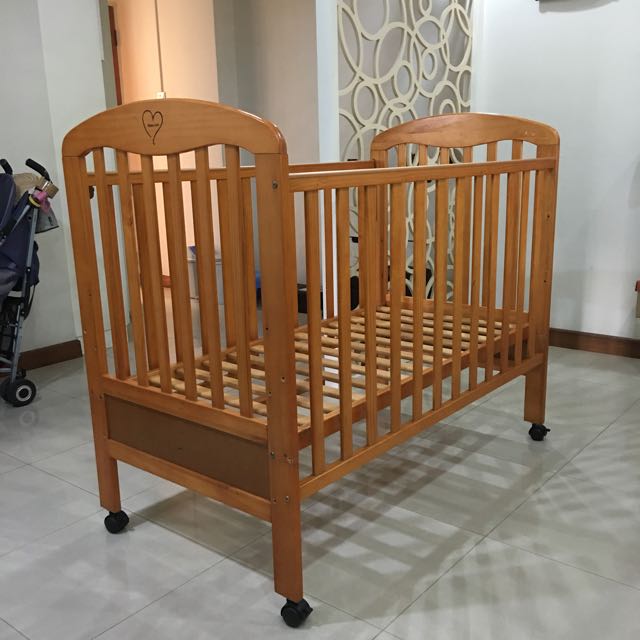 preloved baby crib