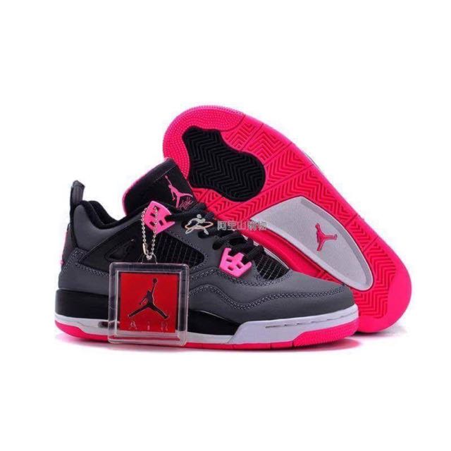 playing basketball in jordan 4