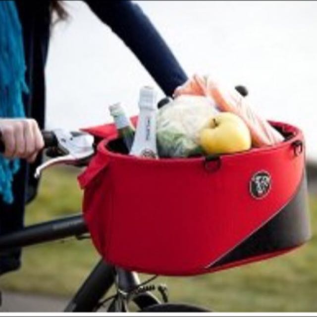 Doggyride cocoon bike deals basket for pets
