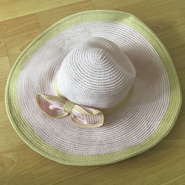 brown floppy sun hat