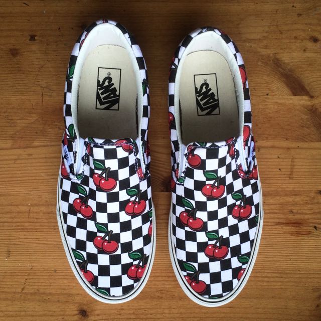 Cherry checkered old skool vans hot sale