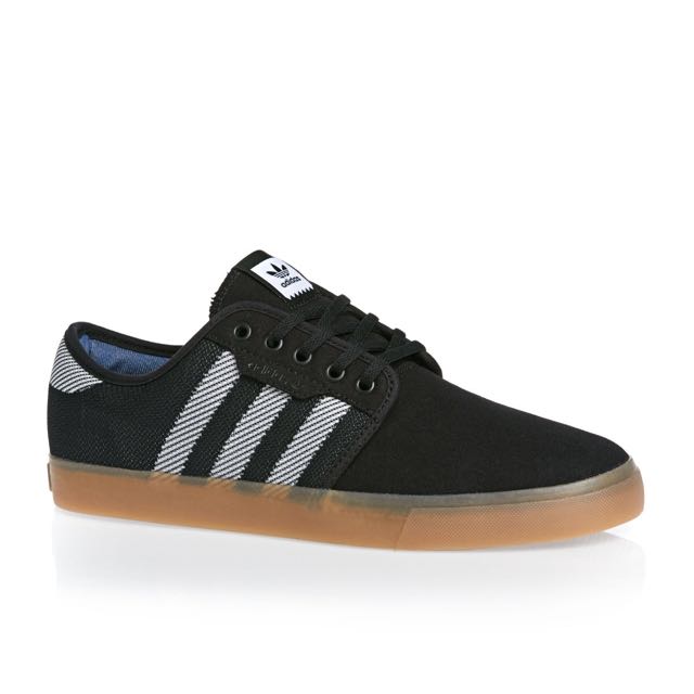 té Rendición Importancia Adidas Seeley Woven Black And White Gum Sole, Men's Fashion, Footwear,  Sneakers on Carousell