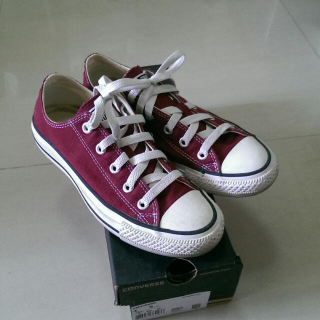Maroon converse womens size 8 hotsell