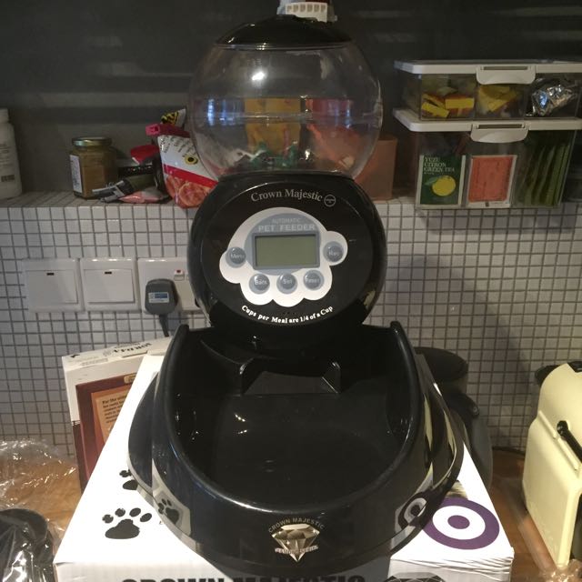 Crown Majestic Diamond Series V3 automatic pet cat dog feeder Pet Supplies Homes Other Pet Accessories on Carousell