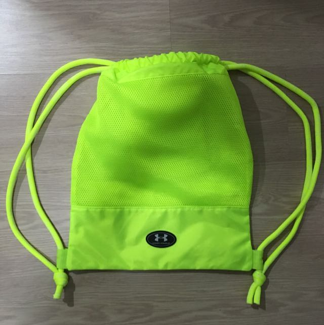 Under Armour Drawstring Bag, Men's Fashion, Activewear on Carousell