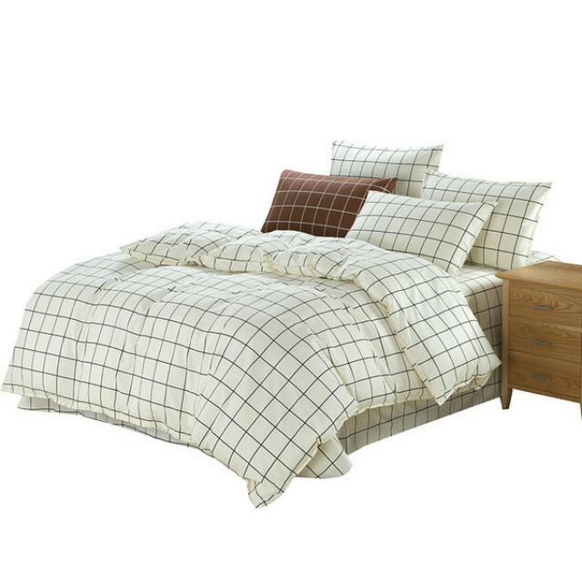 Andency white grid comforter queen(90x90 inch), 3 pieces(1 plaid comforter and 2 pillowcases) white plaid comforter set, microfiber down alternative comforter bedding set. carousell