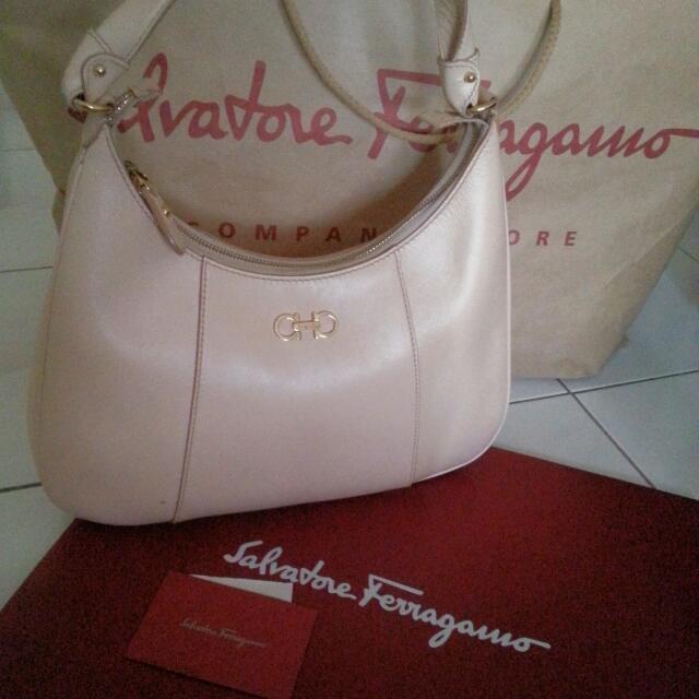 Salvatore ferragamo handbag store sale
