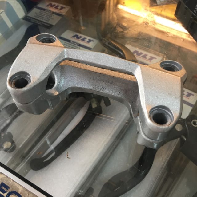 duke 200 handle holder