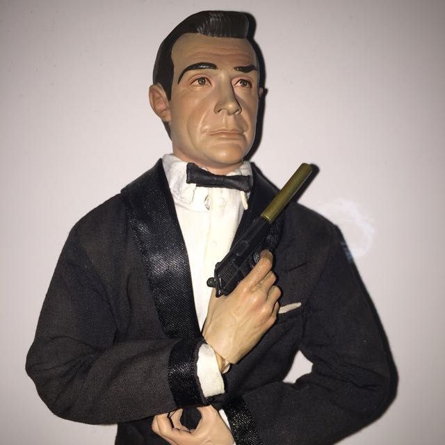sideshow_toys_16_sean_connery_as_james_bond_in_dr_no_1455099225_906c1812.jpg