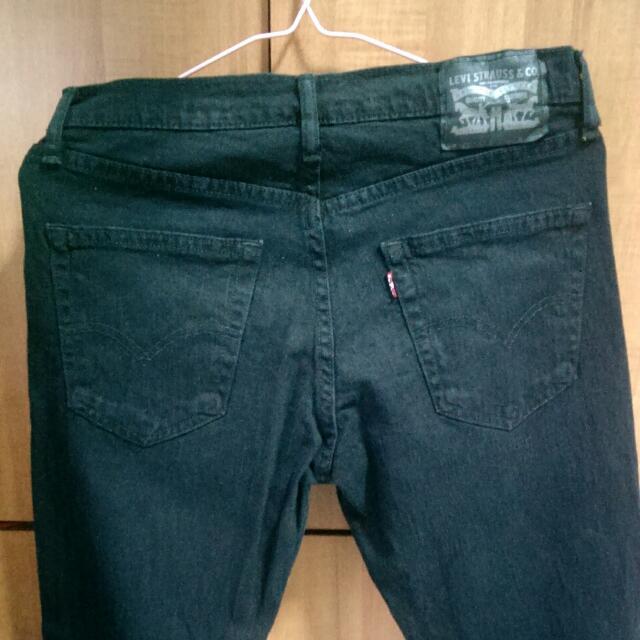 Authentic Levi's Black Leather Patch, Men's Fashion, Bottoms, Jeans on  Carousell