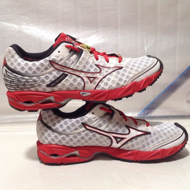 Mizuno wave precision 12 hotsell red