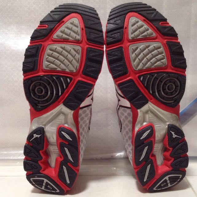 Mizuno wave online precision 11 red