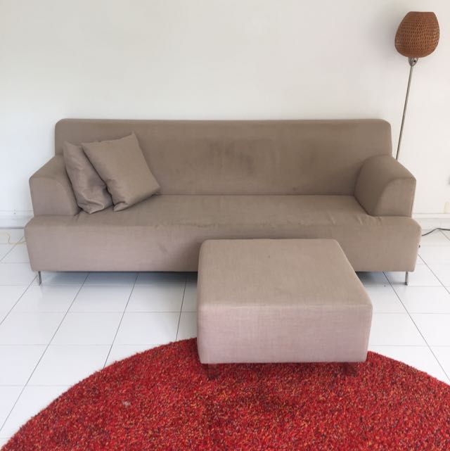 Sofa With Footrest Furniture On Carou Sofa With Footrest Furniture On Carou