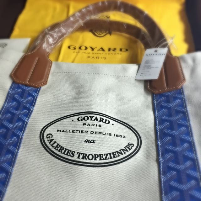 Goyard Blue And Brown Goyardine Canvas, Chevroches Calfskin, And Toile  Reversible Mediterranee St. Tropez Tote, 2015 Available For Immediate Sale  At Sotheby's