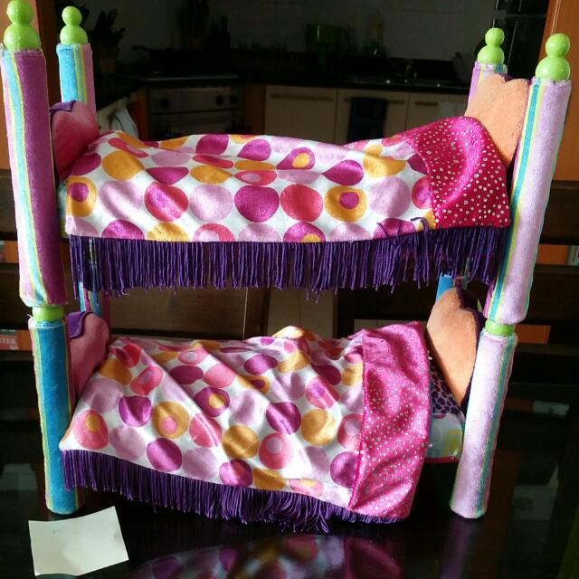 Groovy girls bed online