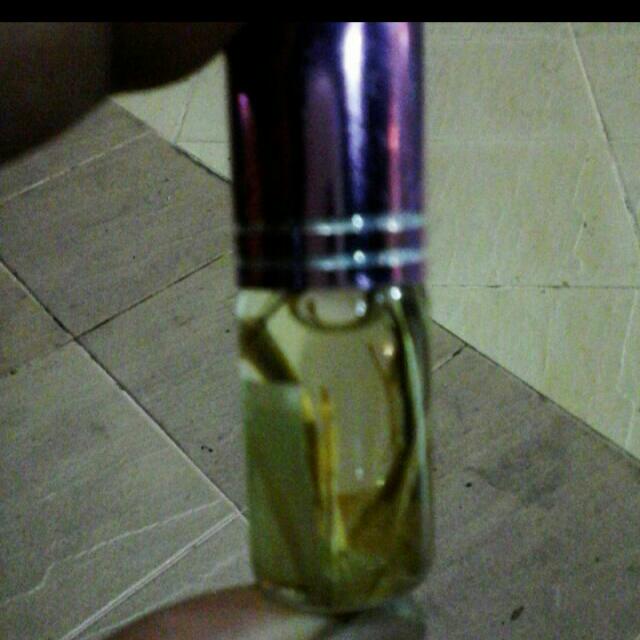 Minyak Bulu Perindu Berwafak Health Beauty On Carousell