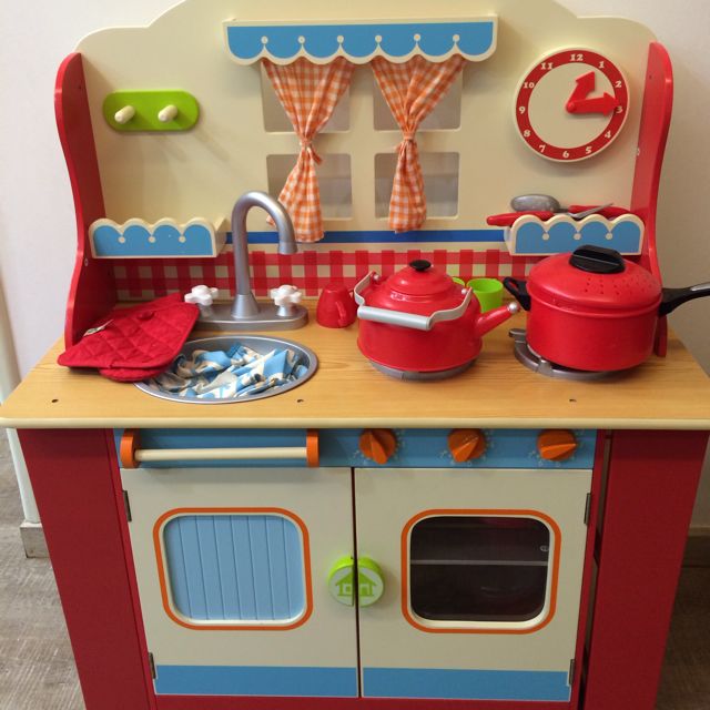 elc kids kitchen