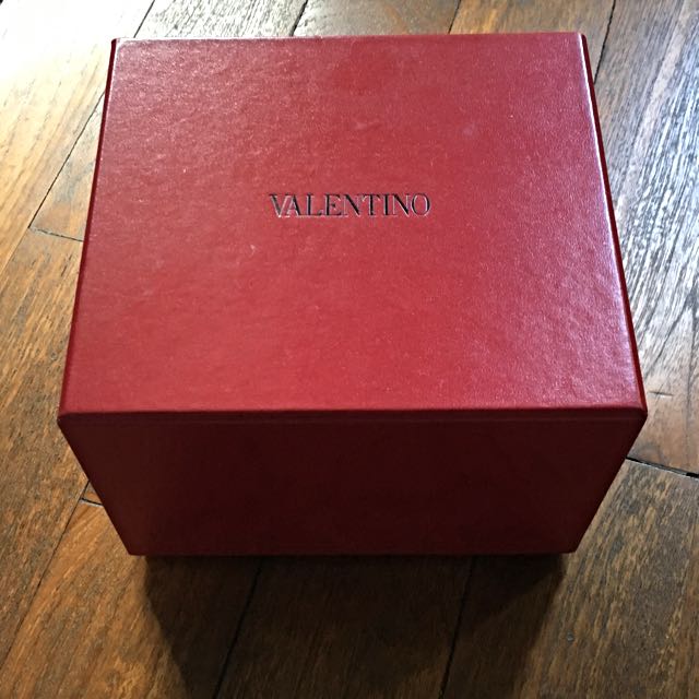 Valentino watch box deals