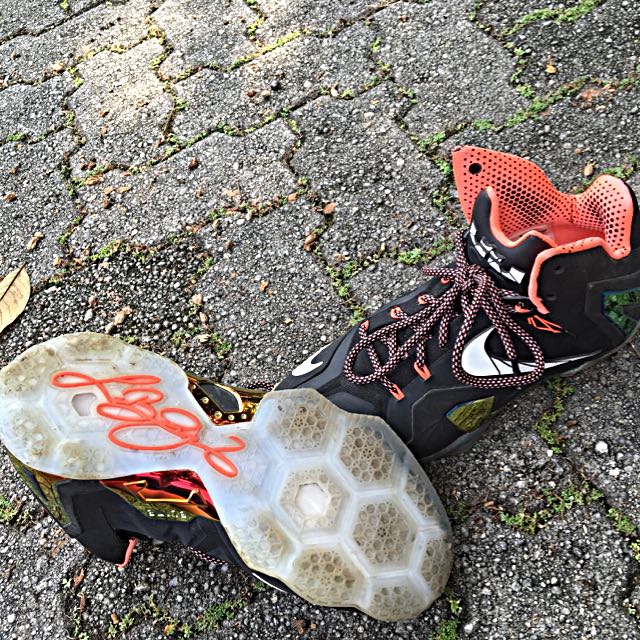 Lebron james limited edition shoes online