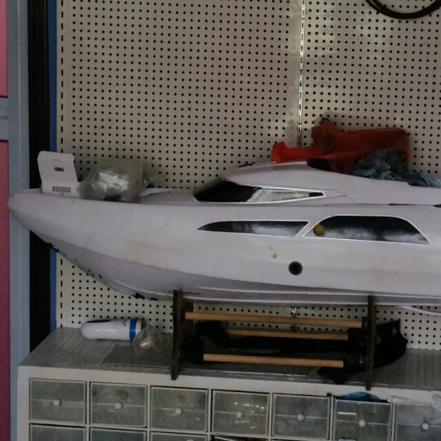 rc boat gasoline