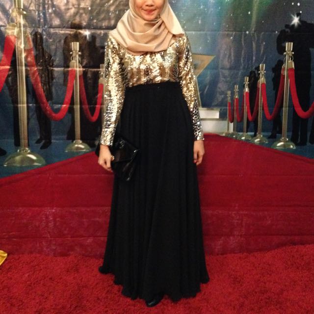 muslimah glamorous dress for dinner