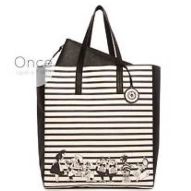 Alice in wonderland deals purse primark