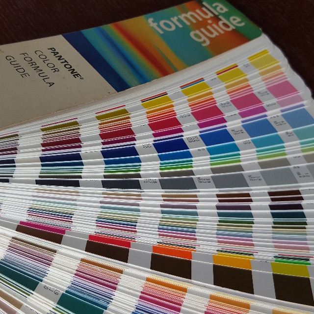 Process Guide Colour Key *Reserved* Used Pantone Formula Guide / Process Colour Guide, Furniture ...