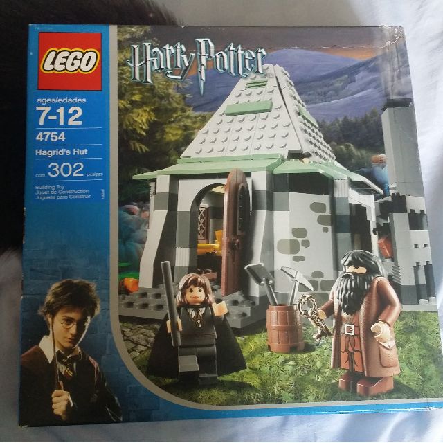 LEGO Harry Potter Hagrid's Hut Set 4754 - US
