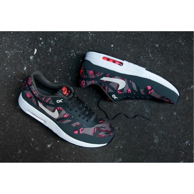 air max 1 tiger camo