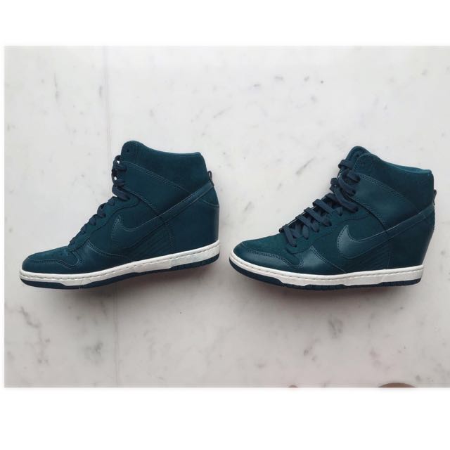 Nike wedge sneakers women's on sale